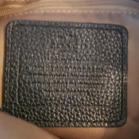 Coach Vintage Crossbody Bag - Picture 3 of 8